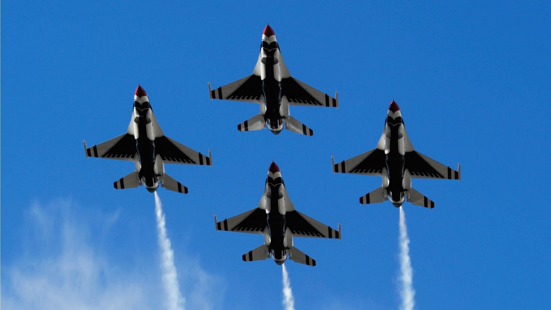 冠军之道：冠军球队的管理与战术策略，冠军足球攻略